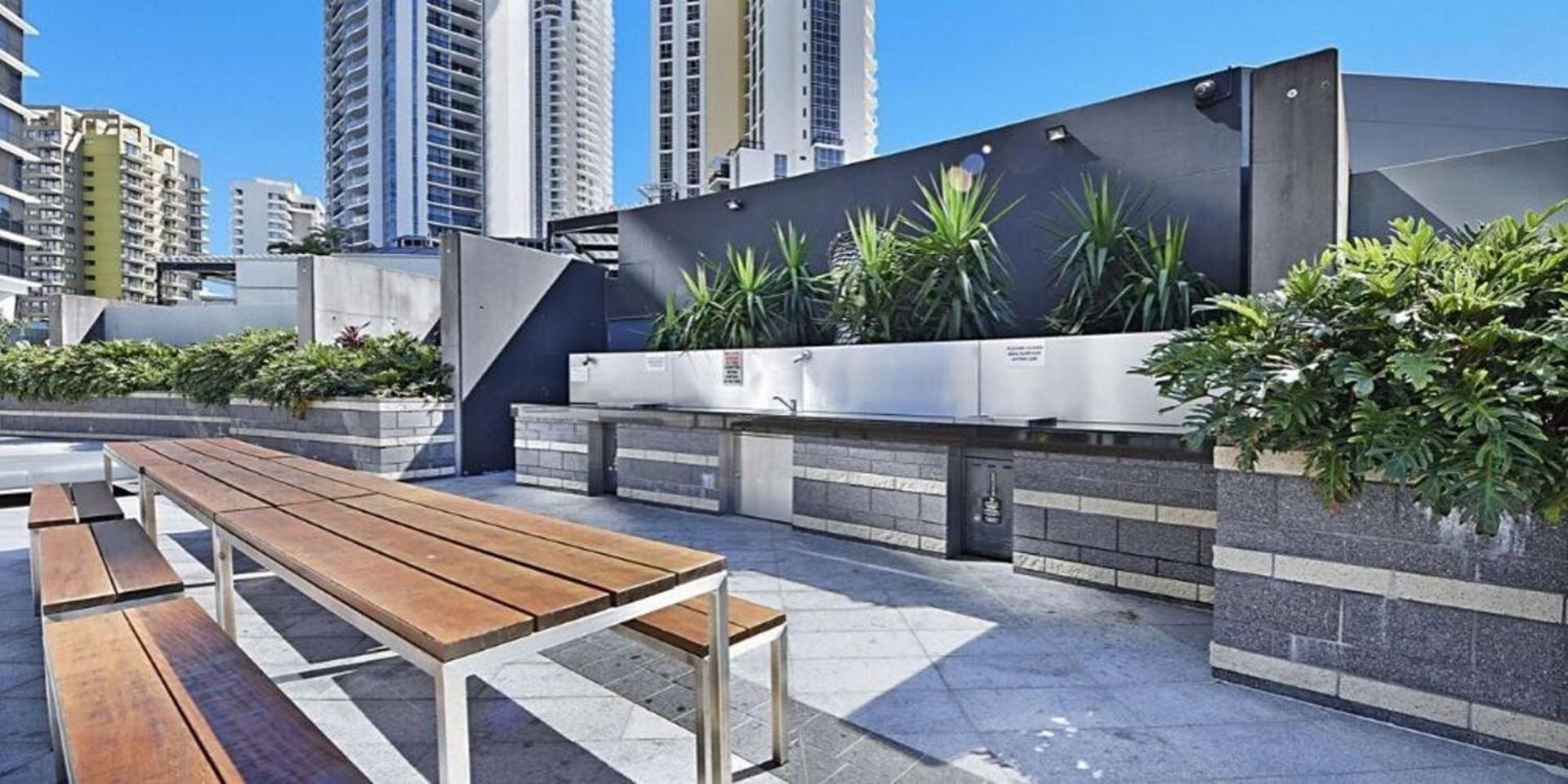 Circle On Cavill High Floor 1 Bedroom * Gold Coast