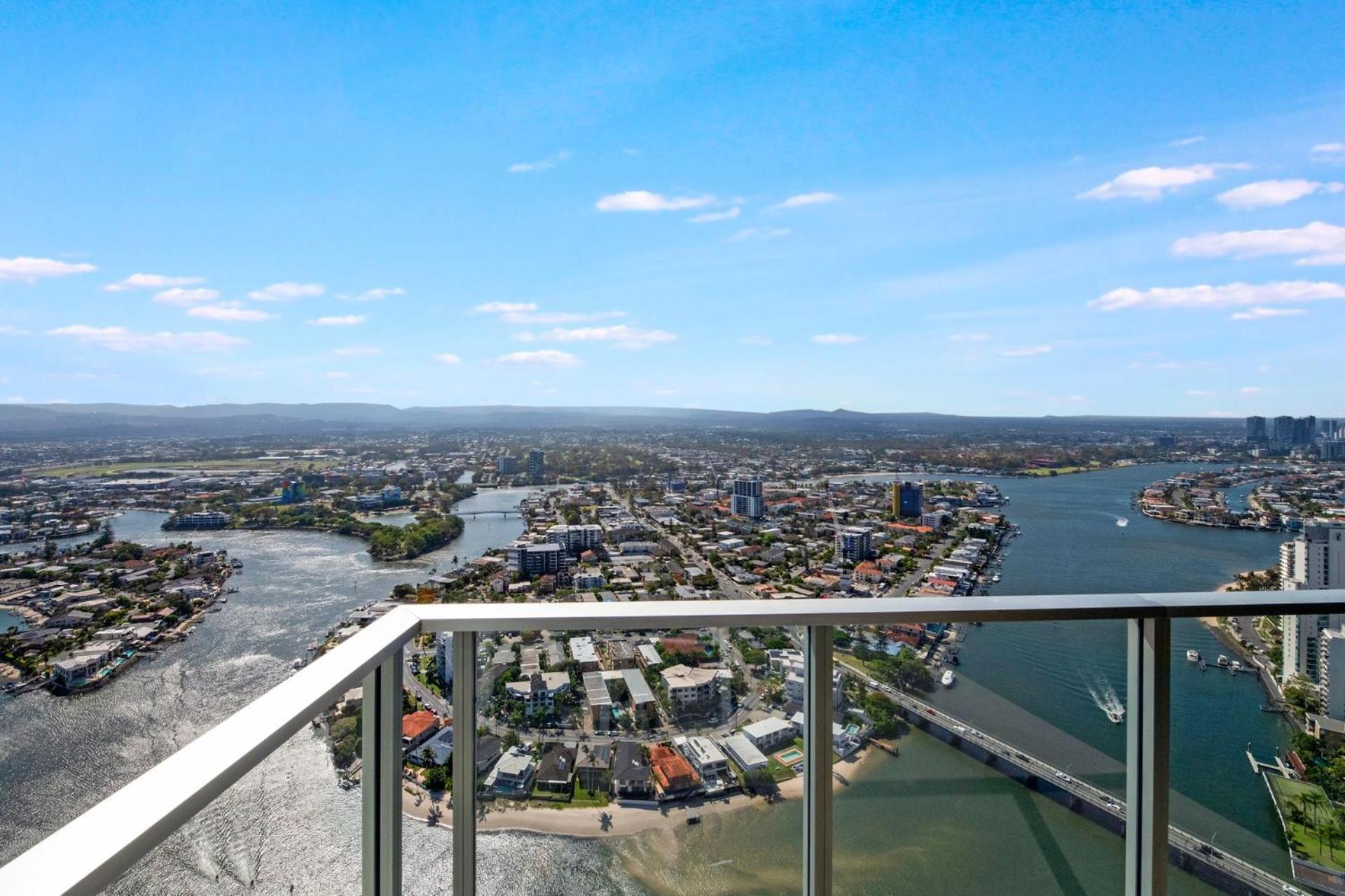 Circle On Cavill High Floor 1 Bedroom